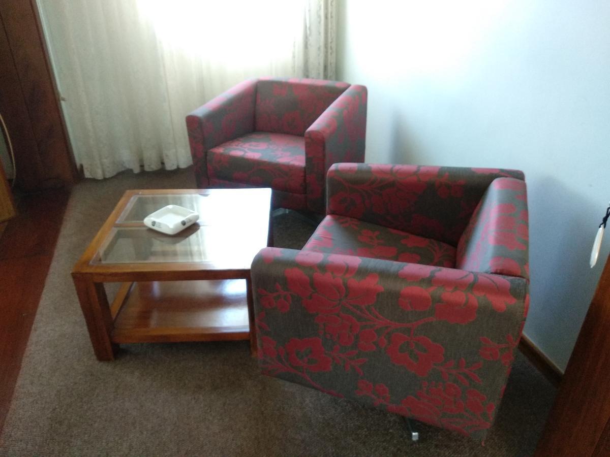 מלו Hotel Crown מראה חיצוני תמונה