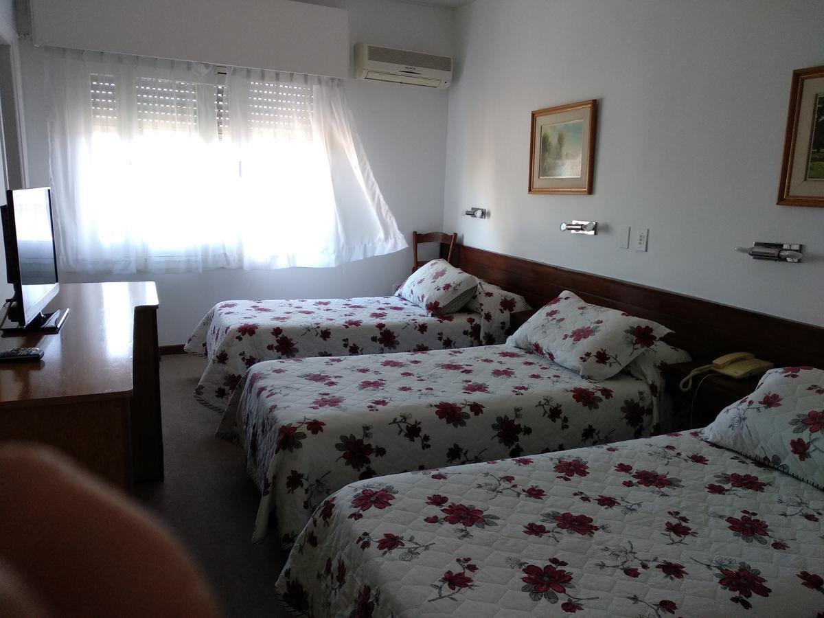 מלו Hotel Crown מראה חיצוני תמונה