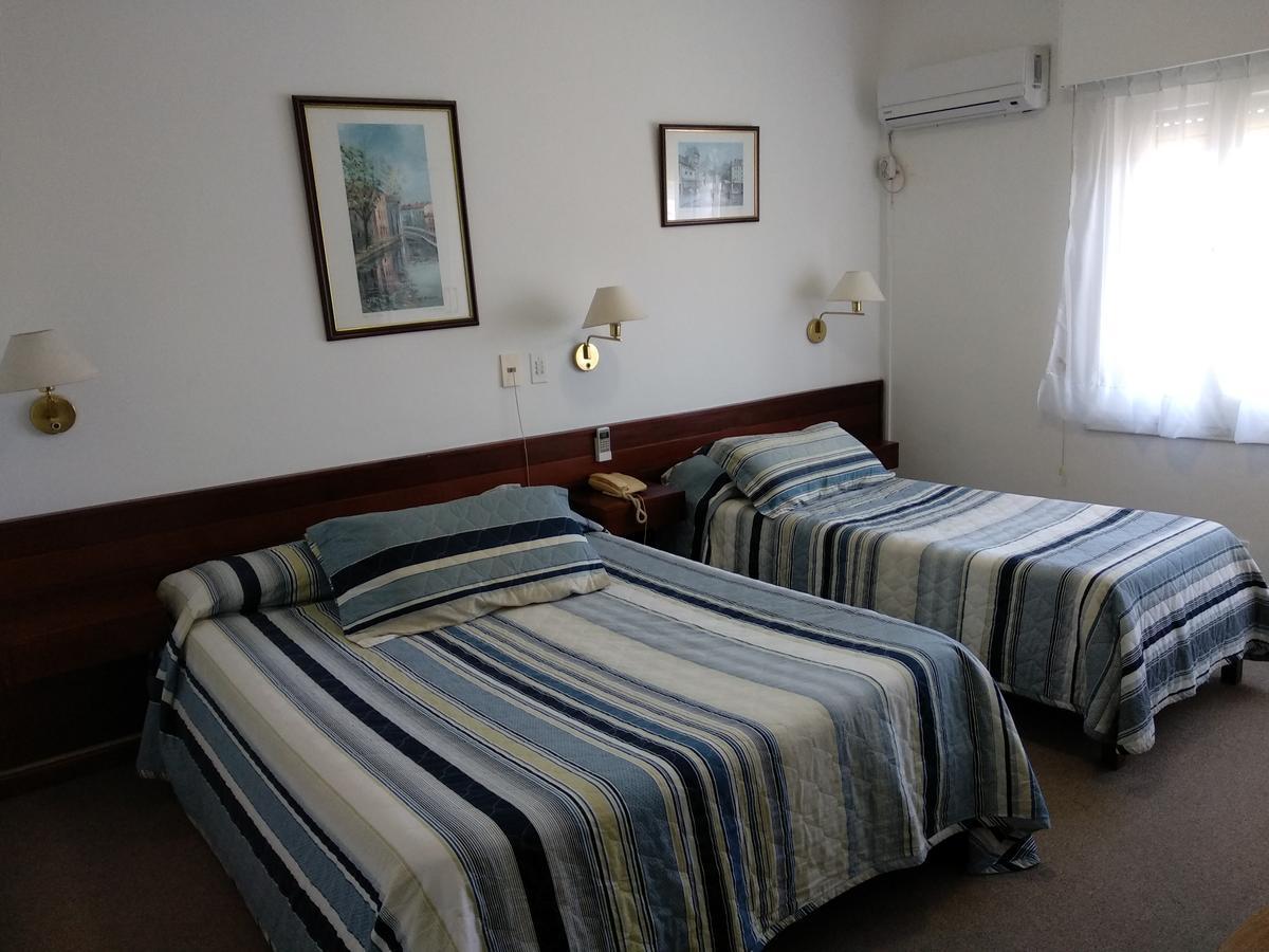 מלו Hotel Crown מראה חיצוני תמונה