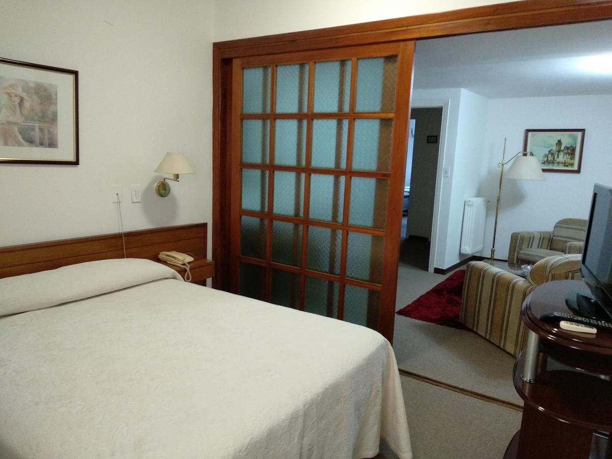 מלו Hotel Crown מראה חיצוני תמונה