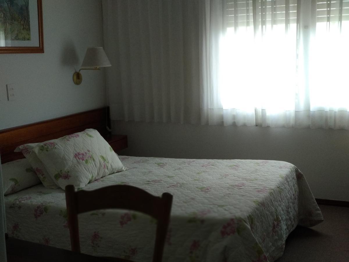 מלו Hotel Crown מראה חיצוני תמונה